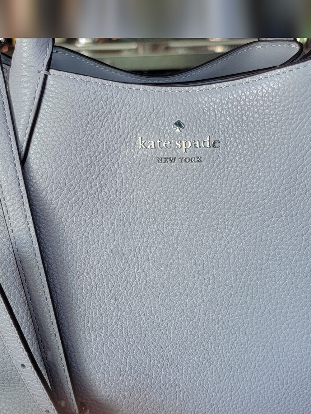 Kate Spade Grey Medium Duffle Handbag with Removable Strap - Picture 2 of 6